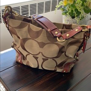 Coach signature shoulder bag w leather accents